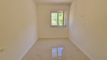 Moderný apartmán s terasou a výhľadom na more/Chorvátsko - 10