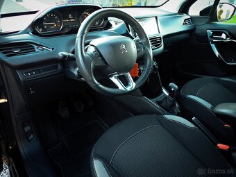 PEUGEOT 208 1.2BENZIN 60kW 92tis KM 2016 KAMERA,VYHREV SED - 10