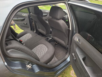 Škoda Fábia 1.2HTP - 10