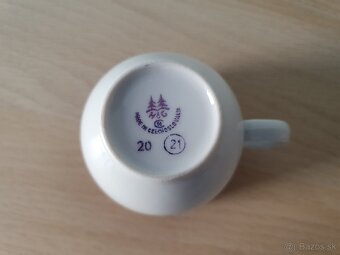 Porcelánové šálky s tanierikmi - súprava - 10