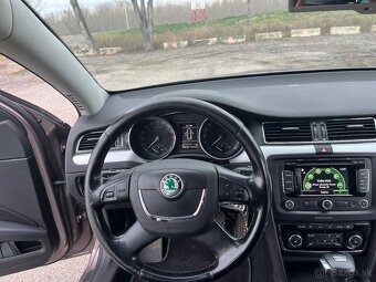 Škoda Superb Combi 2.0 TDi , DSG6 - 10