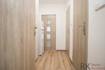 Garzónka- Kuzmányho sídlisko, Magurská - 10