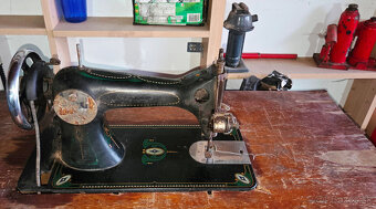 Historická šijacia mašina Berger - 10
