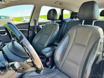 HYUNDAI i30 - 10