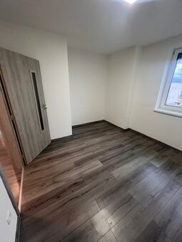 Moderný, krásny a nadštandardný 3 izbový byt v Galante. - 10