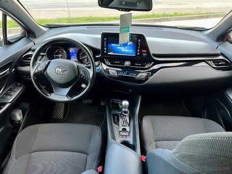 Toyota C-HR 1.8 hybrid E-CVT 72kw 2018 129000km SR - 10