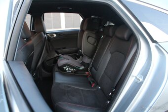 Kia Proceed GT - 10