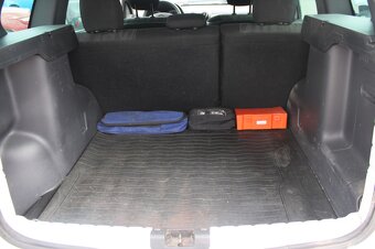 Dacia Duster 1,6 i 16V + LPG 77 kW 2WD - 10