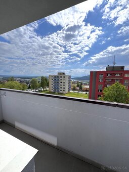 Prenájom 1,5 izbový byt -NÁMESTOVO BREHY - 10