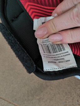 Detská hokejová výstroj - 10