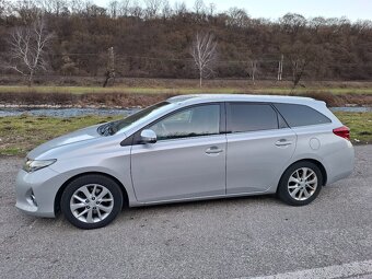 Toyota Auris 2.0 l D-4D DPF - 10