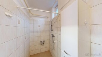 4 IZBOVÝ RODINNÝ DOM V STREDE OBCE, ČIASTOČNÁ REKONŠTRUKCIA - 10