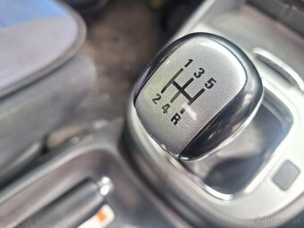 SUZUKI GRAND VITARA 2.0 HDI 4X4 KLÍMA ŤAŽNÉ - 10