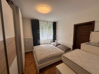 NOVINKA - NA PREDAJ: Kompletne zrekonštruovaný 3-izbový... - 10