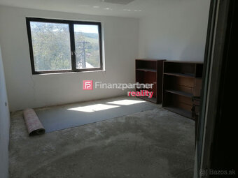 Dom s veľkým pozemkom - 10