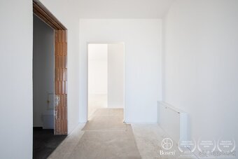 BOSEN | Na predaj priestranný 4izbový rodinný dom v obci Krá - 10
