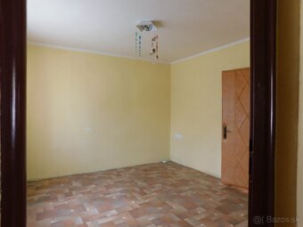 Útulný rodinný dom Želiezovce - 10