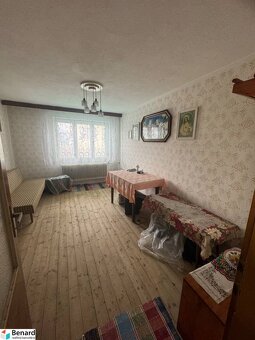 NA PREDAJ RODINNÝ DOM V OBCI JAKUBANY - 10