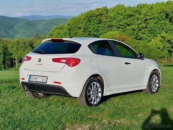 Alfa Romeo Gulietta - 10