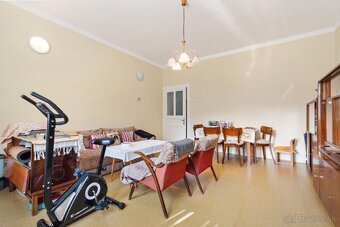 Rodinný dom na predaj vo Vajnoroch s možnosťou ďalšej výstav - 10