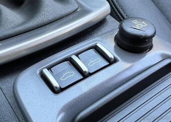 Volvo C70 2.0D CABRIO KŮŽE KLIMA ALU nafta manuál 100 kw - 10