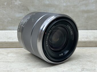 Sony SEL 18-55mm f/3.5-5.6 - 10