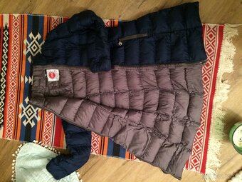 Predám nový DÁMSKY KABÁT COLMAR Navy blue velk M - 10