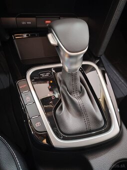 KIA CEED 1,5 T-GDI GOLD, GOLD + MY 2025 - 10