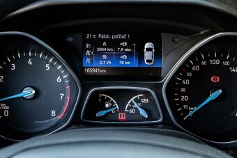 Ford Focus 1.5 EcoBoost ST Line - 10