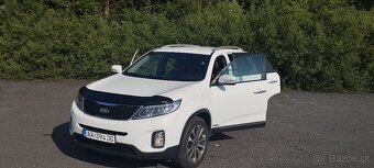 Kia Sorento - 10