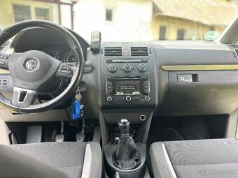 Touran 2.0 2013 - 10