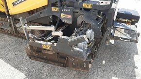 Asfaltový finišér BOMAG BF200C s lištou S200TV - 10