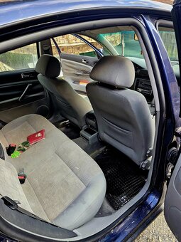 Volkswagen Passat 1.9 TDI - 10