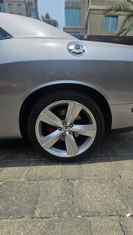 Dodge Challenger SRT8 392 HEMI 2011 - 10