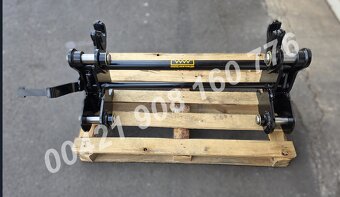 rýchloupínač Komatsu wb, predny rychloupinak komatsu WB - 10