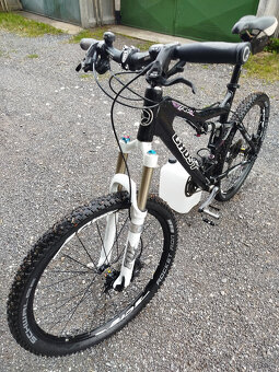 celoodpruzeny Ghost MISS AMR 5700 - 10