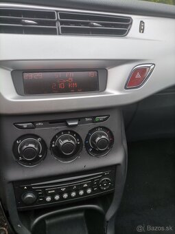 Citroen C3 1.4 benzin pan. sklo - 10