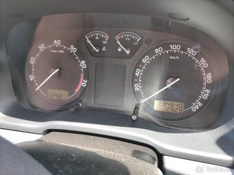 Škoda Octavia 1,6 75kW - 10