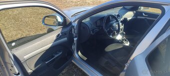 Predám skoda octavia combi - 10