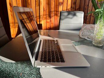 MacBook Air 13” (Mid 2012) - 10