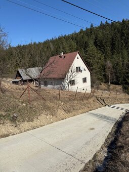 NA PREDAJ RODINNÝ DOM V OLEŠNEJ, POZEMOK 3350 m2 - 10