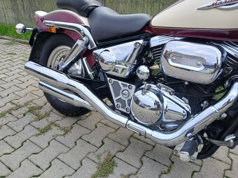 Suzuki VZ 800 Marauder - 10