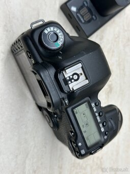 Canon EOS 5D Mark II - 10
