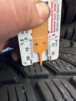 5x112 R16 6,5J ET49 Mercedes Benz + 205/55 R16 zimné - 10