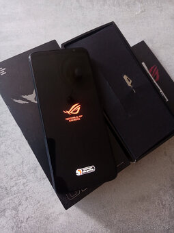 ASUS ROG 6 - 10
