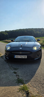 Jaguar XK 4.2V8 - 10