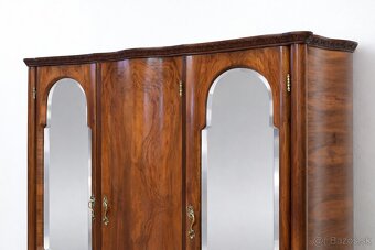 STAROŽITNÁ SKRIŇA - 10