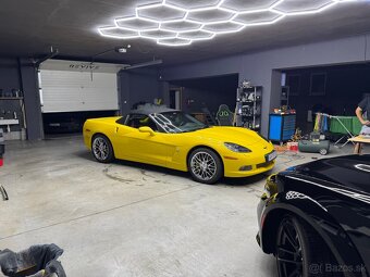 Chevrolett Corvette C6 cabrio kupená nova na SK. - 10