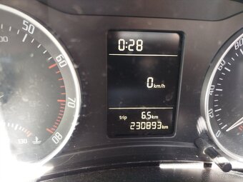 Oktavia combi,r.v 2011 motor 1.4 TSI benzín - 10