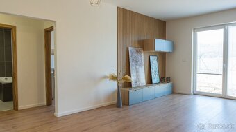 RODINNÝ DOM v rádovej zástavbe - projekt Pod Ráblom IBV Dvor - 10